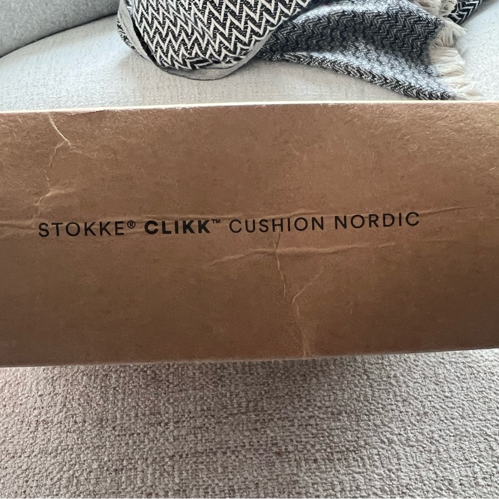 Stoke Clikk Cushion - Picture 6 of 6